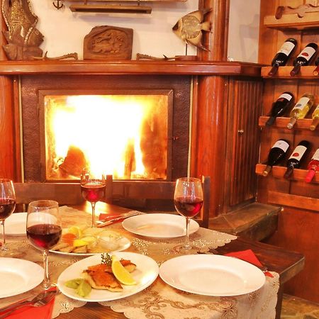 Рибарникъ Hotel Brŭshlyan Eksteriør billede