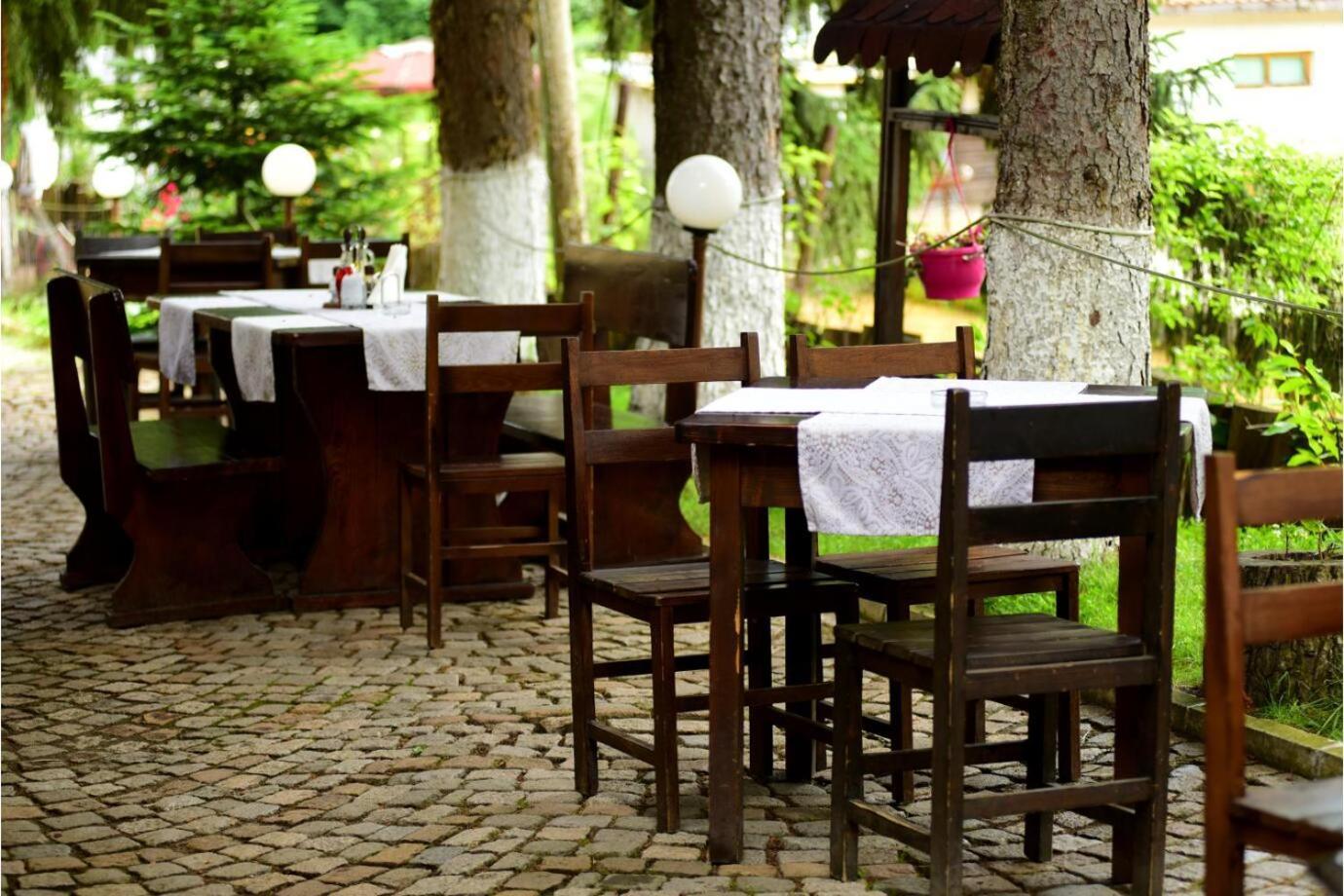 Рибарникъ Hotel Brŭshlyan Eksteriør billede